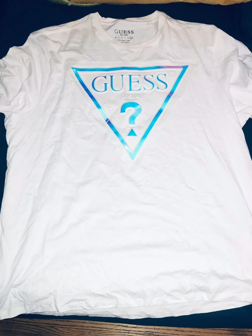 Guess White Short Sleeve Tee with Irisdescent Light Blue Logo Size XXL - Picture 3 of 5